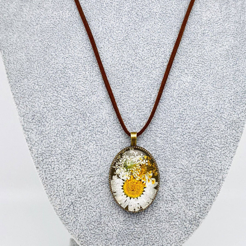 Vintage Dried Flower Necklace Daisy & Queen Anne's Lace