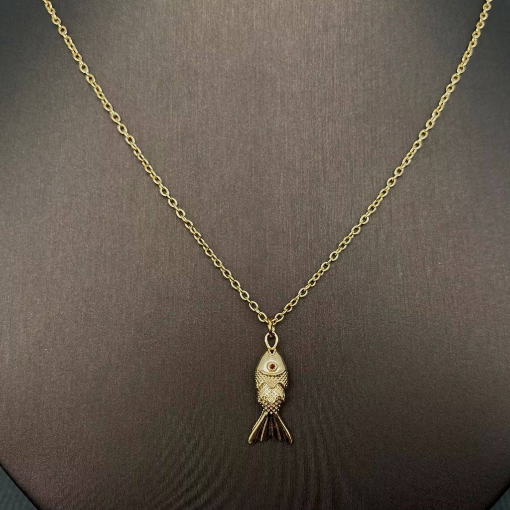 Swinging Tail Fish Charm Necklace