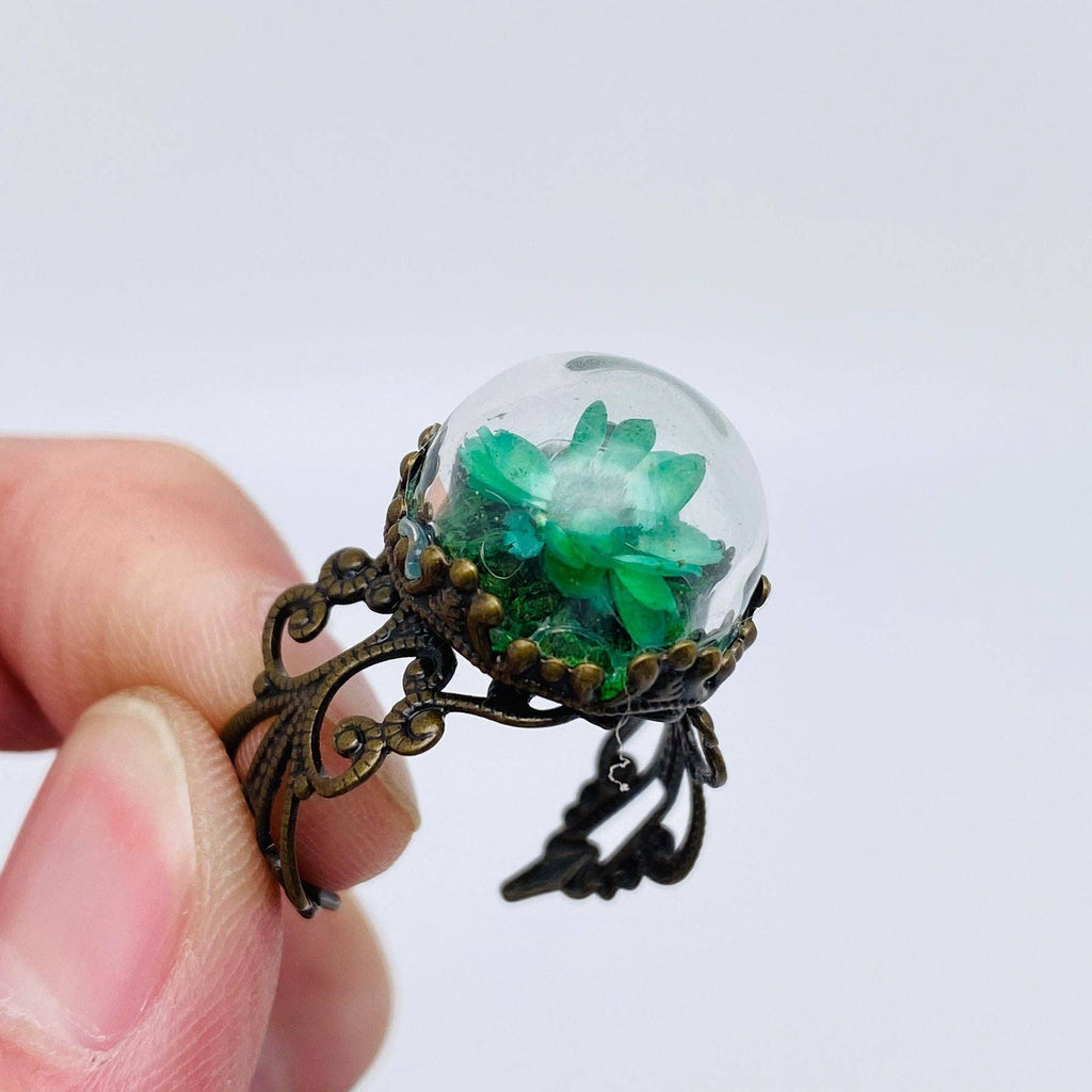 Victorian Flower and Moss Ring: Blue