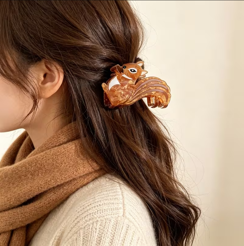 Sassy Squirrel Hair Claw