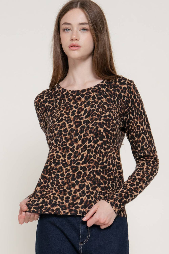 Crew Neck Leopard Print Sweater