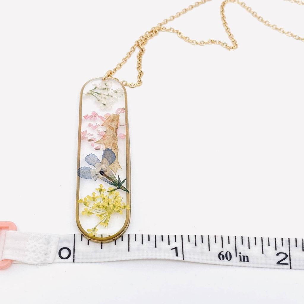 Long Ellipse Dried Flowers Necklace