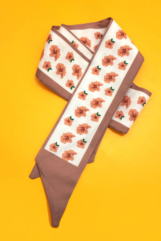 Silky Twilly Necklace: Mocha Lilies