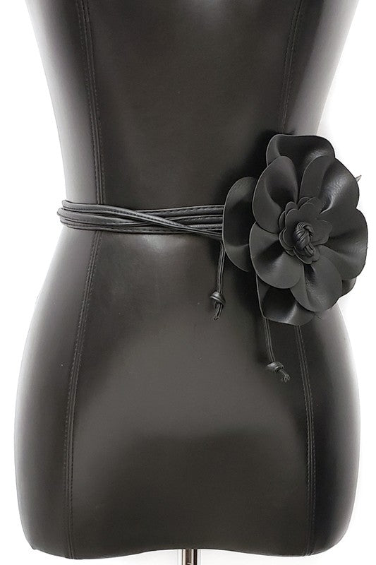 Floral Faux Leather Belt: Black