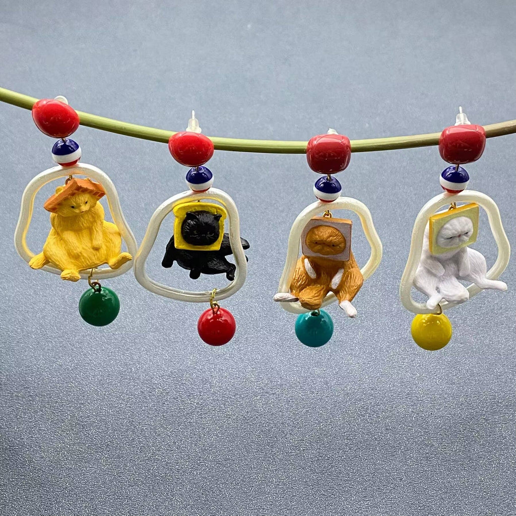 Bruch Cat Earrings