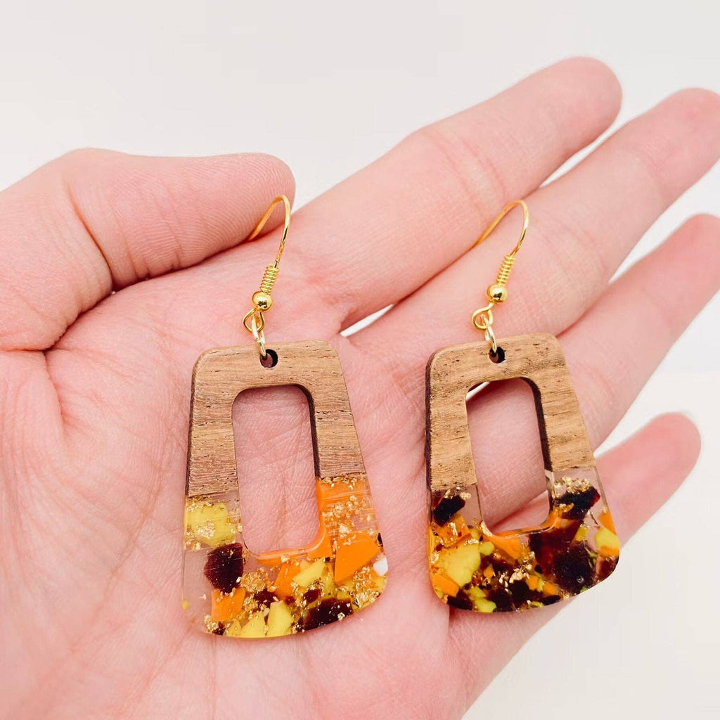 Wooden and Resin Earrings: Jupiter