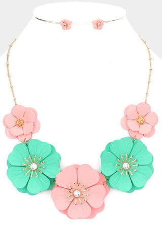 Fabric Flower Necklace: Coral