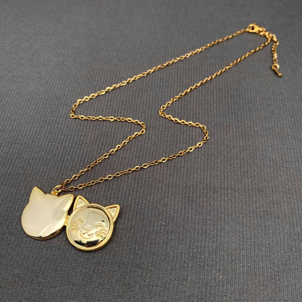 Cat Locket Charm Necklace: Silver