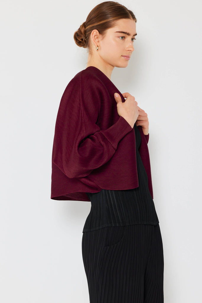 Rib Pleated Bolero: Burgundy