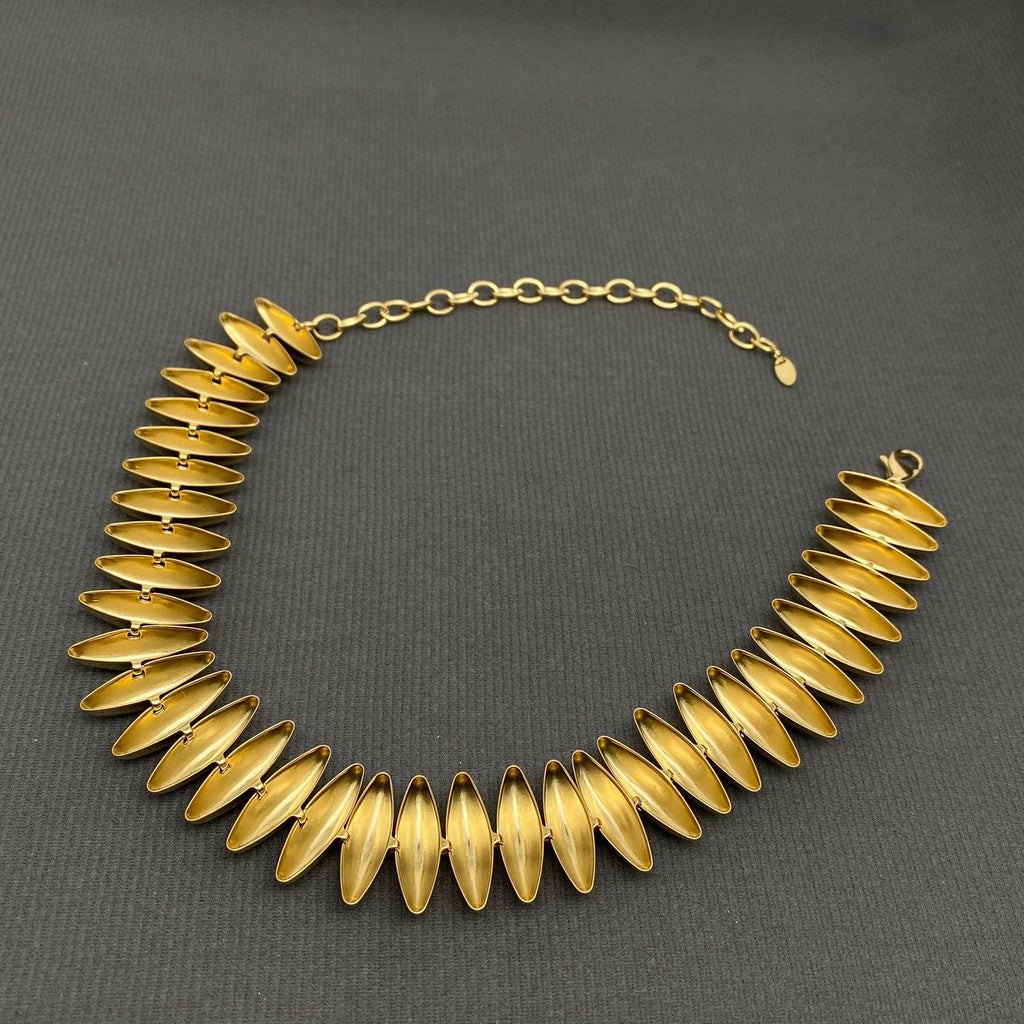 Glossy Links 18K Golden Necklace