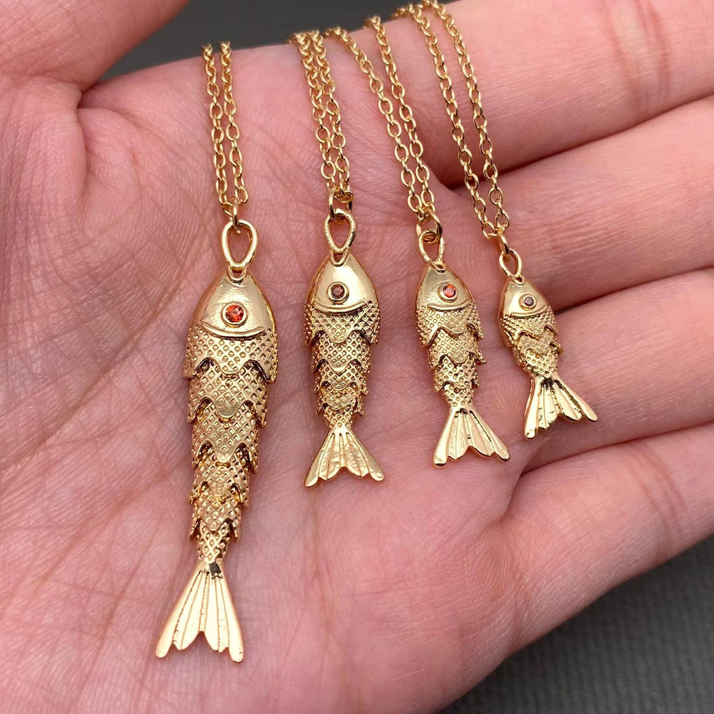 Swinging Tail Fish Charm Necklace