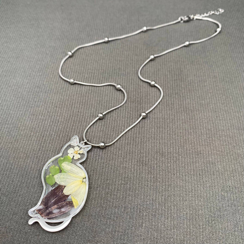 Dried Flower Cat Charm Necklace