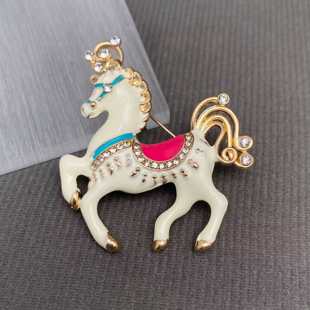 Rhinestone Enamel Horse Brooch: Black