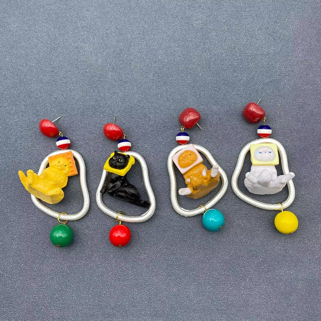 Bruch Cat Earrings