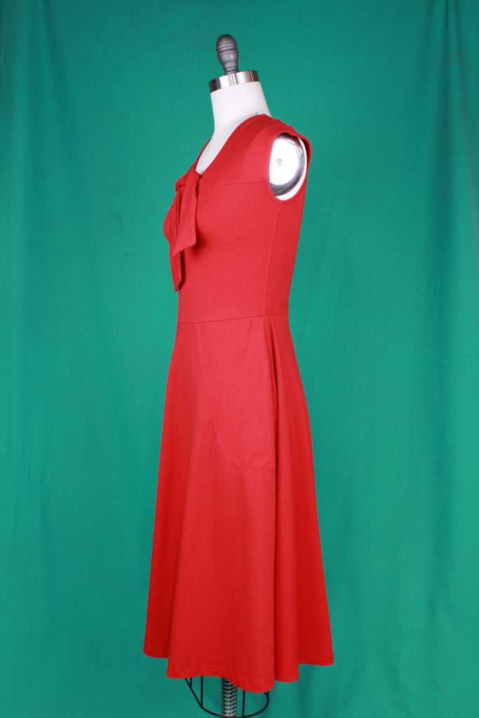 Knot Your Average Dress: Red