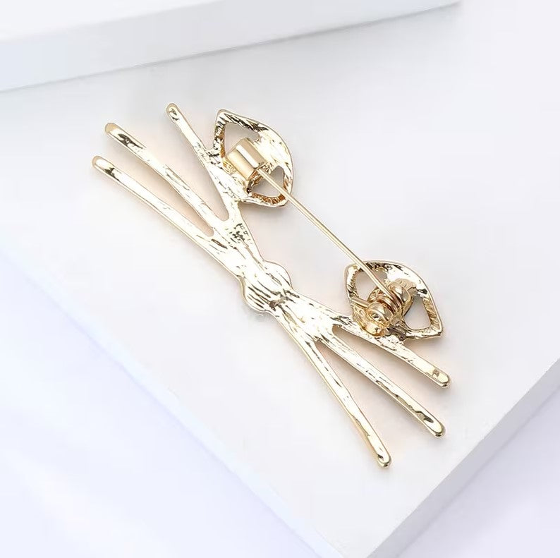 Abstract Cat Face Brooch