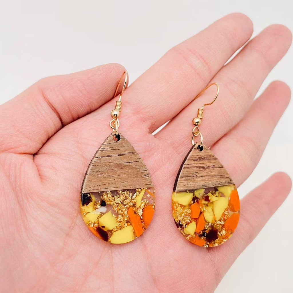 Wooden and Resin Earrings: Jupiter