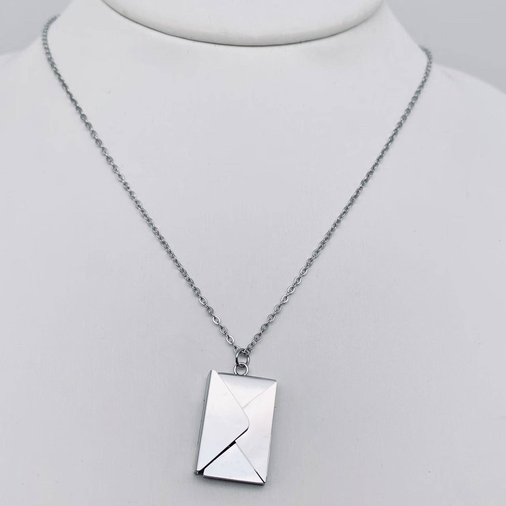 "I Love You" Openable Envelope Necklace: Gold
