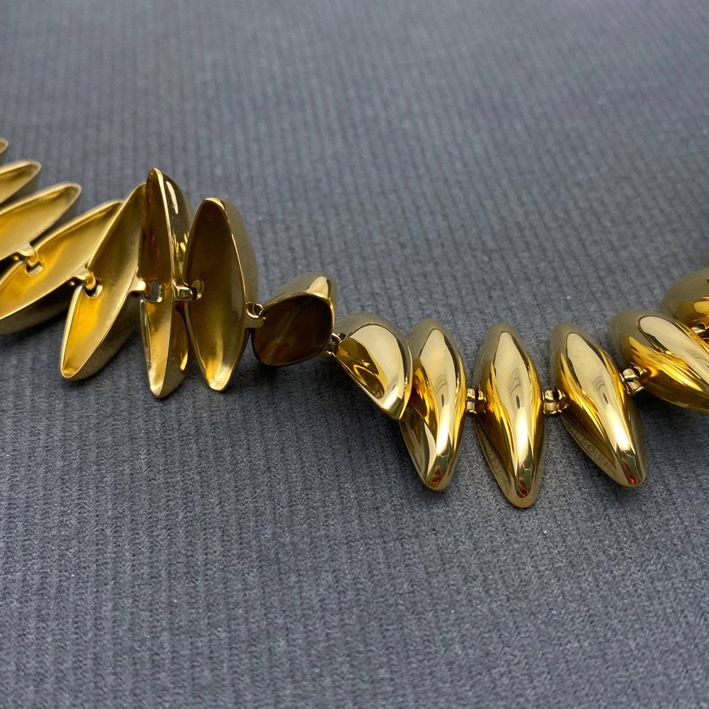 Glossy Links 18K Golden Necklace