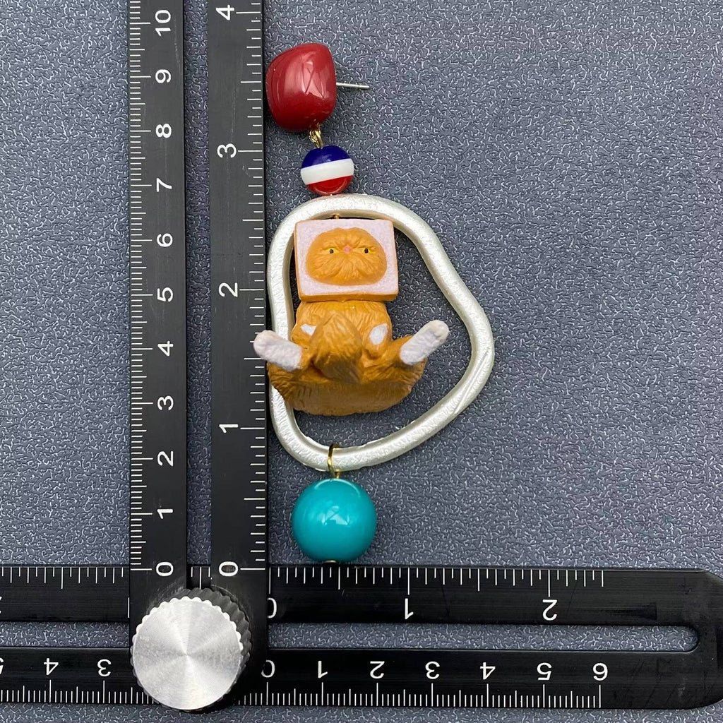 Bruch Cat Earrings