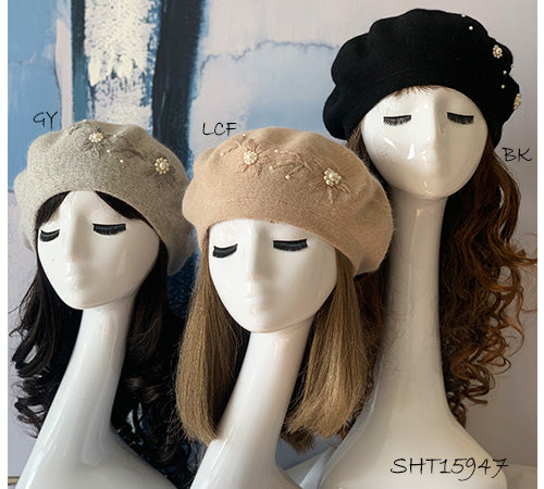 Pearl Embroidered Beret: Light Grey