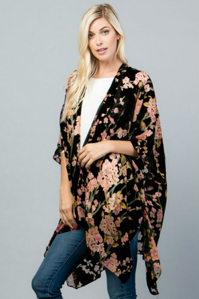 Sakura Stevie Velvet Kimono